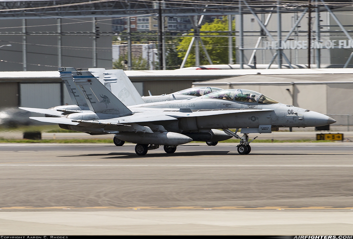 USA - Marines McDonnell Douglas F/A-18D Hornet 165532 at Seattle - Boeing Field / King County Int. (BFI / KBFI), USA
