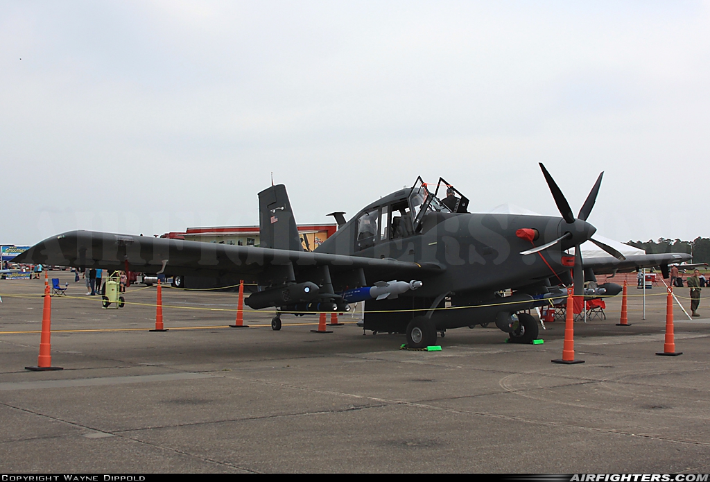 Company Owned - Iomax Ayres/Rockwell/Iomax S2R-T660 Archangel N810KH at Havelock - Cherry Point MCAS (NKT / KNKT), USA