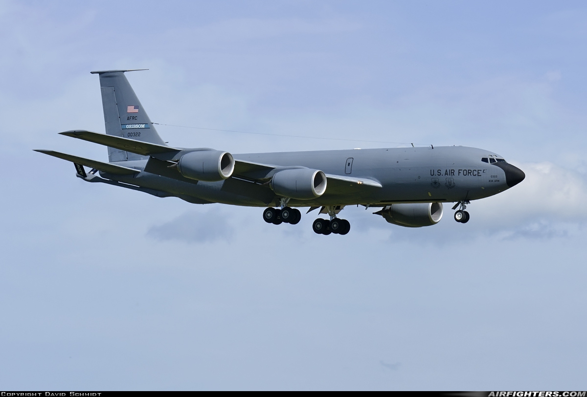 USA - Air Force Boeing KC-135R Stratotanker (717-100) 60-0322 at Mildenhall (MHZ / GXH / EGUN), UK