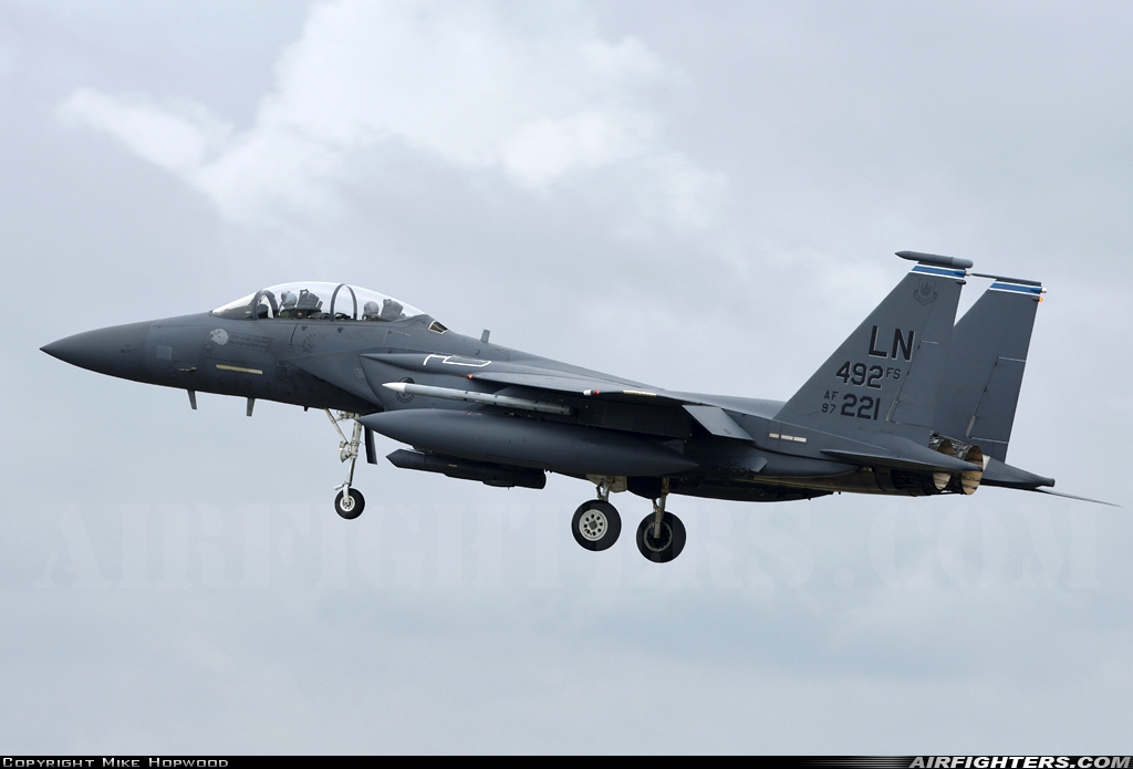 USA - Air Force McDonnell Douglas F-15E Strike Eagle 97-0221 at Lakenheath (LKZ / EGUL), UK