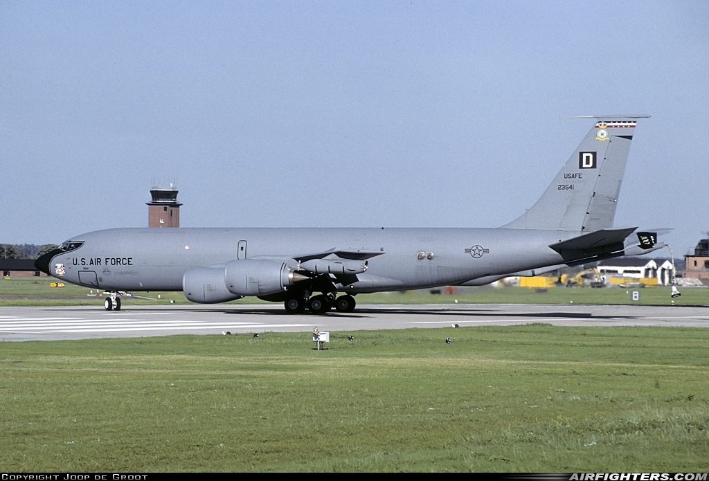 USA - Air Force Boeing KC-135R Stratotanker (717-148) 62-3541 at Mildenhall (MHZ / GXH / EGUN), UK