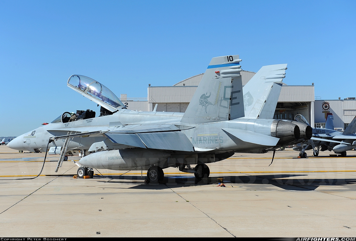 USA - Marines McDonnell Douglas F/A-18D(RC) Hornet 165530 at San Diego - Miramar MCAS (NAS) / Mitscher Field (NKX / KNKX), USA