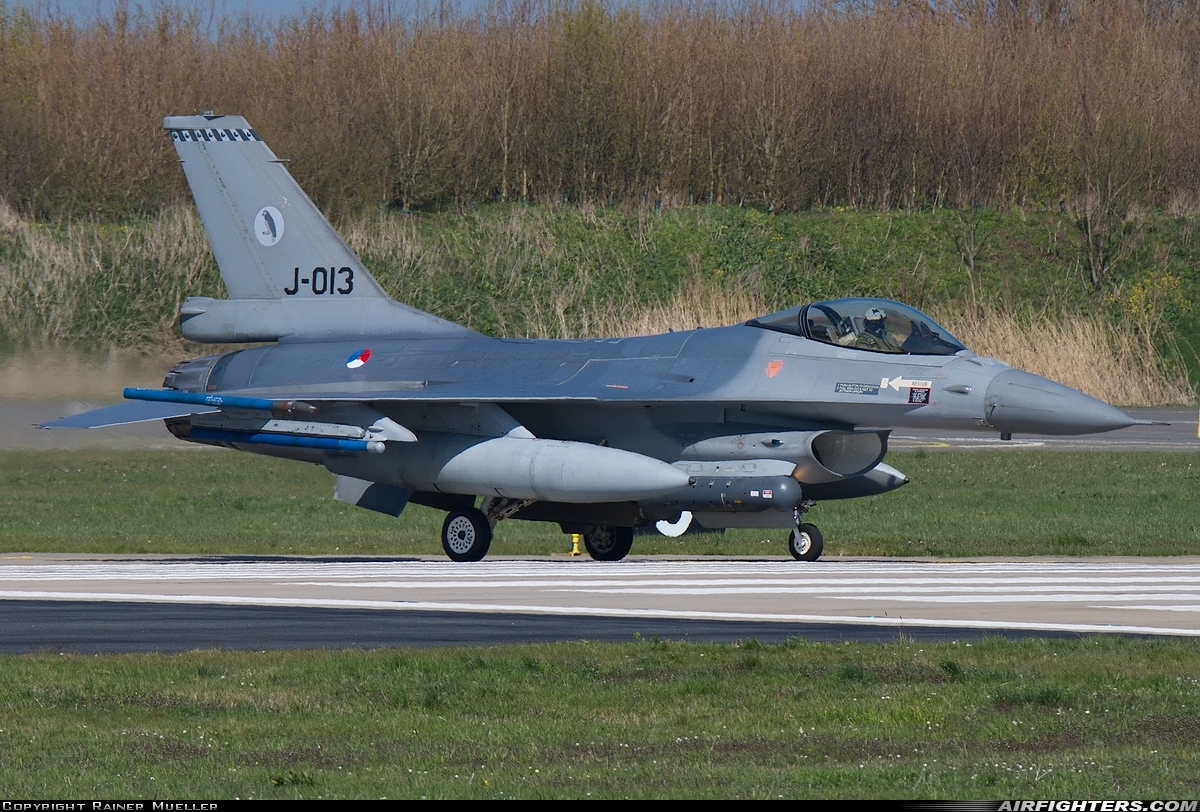 Netherlands - Air Force General Dynamics F-16AM Fighting Falcon J-013 at Leeuwarden (LWR / EHLW), Netherlands