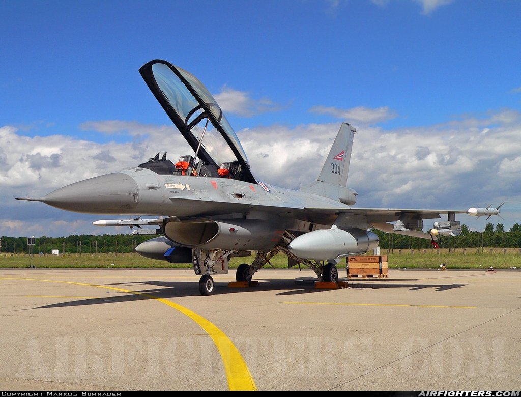 Norway - Air Force General Dynamics F-16BM Fighting Falcon 304 at Geilenkirchen (GKE / ETNG), Germany