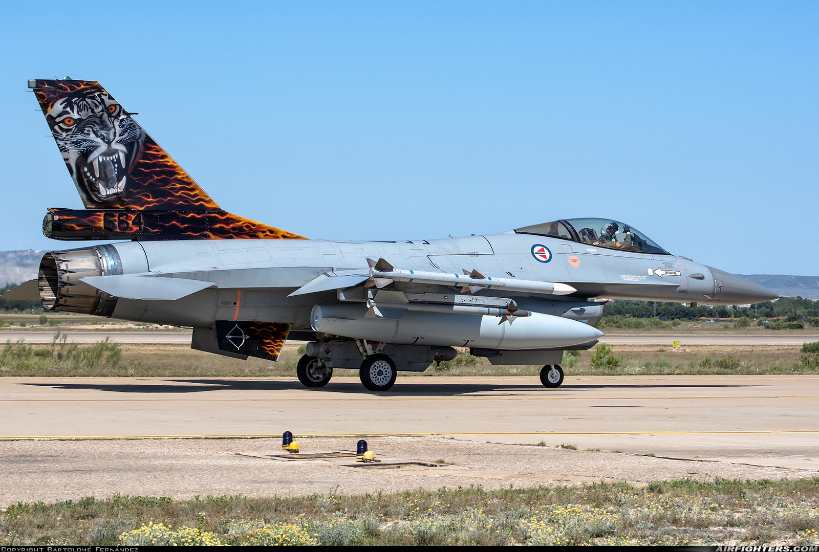 Norway - Air Force General Dynamics F-16AM Fighting Falcon 664 at Zaragoza (ZAZ / LEZG), Spain