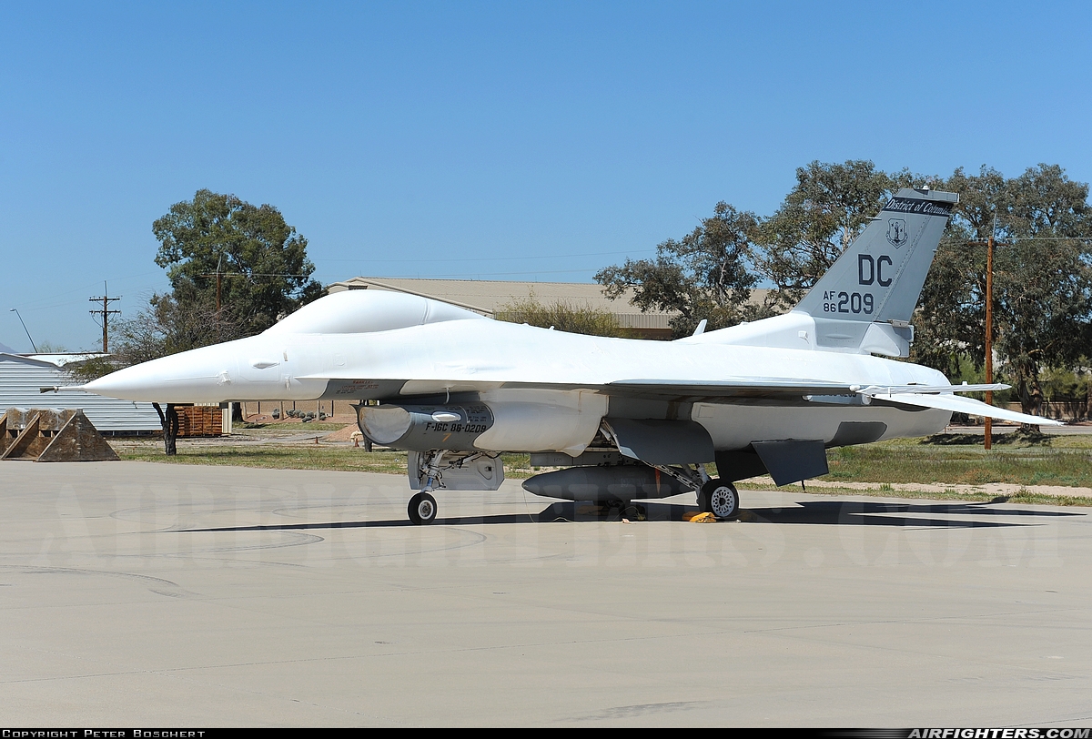 USA - Air Force General Dynamics F-16C Fighting Falcon 86-0209 at Tucson - Davis-Monthan AFB (DMA / KDMA), USA