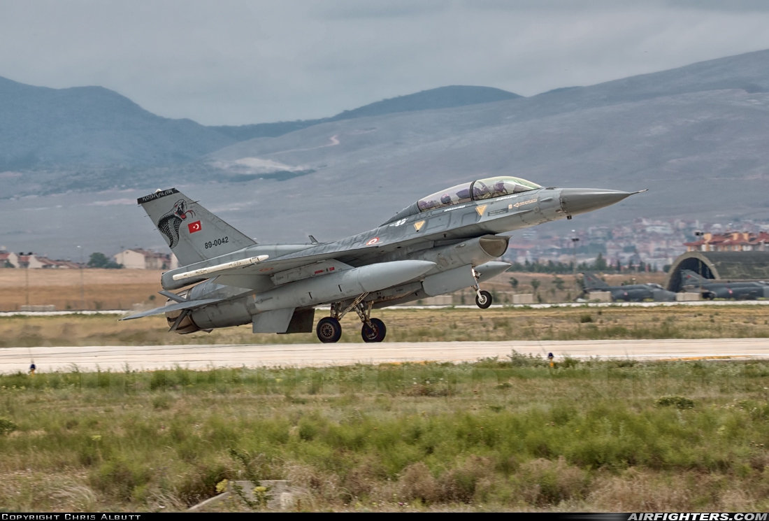 Türkiye - Air Force General Dynamics F-16D Fighting Falcon 89-0042 at Konya (KYA / LTAN), Türkiye