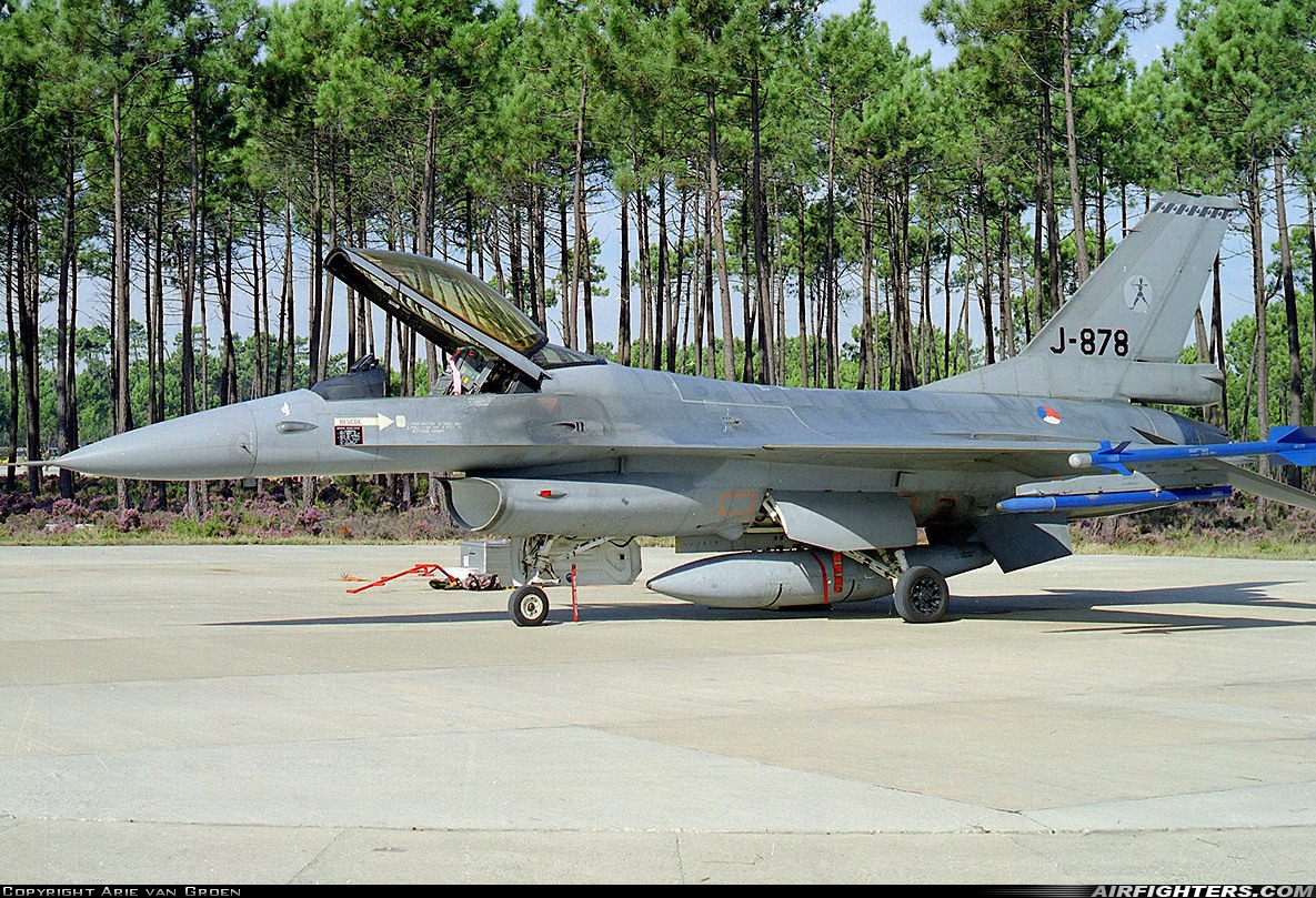 Netherlands - Air Force General Dynamics F-16A Fighting Falcon J-878 at Monte Real (BA5) (LPMR), Portugal