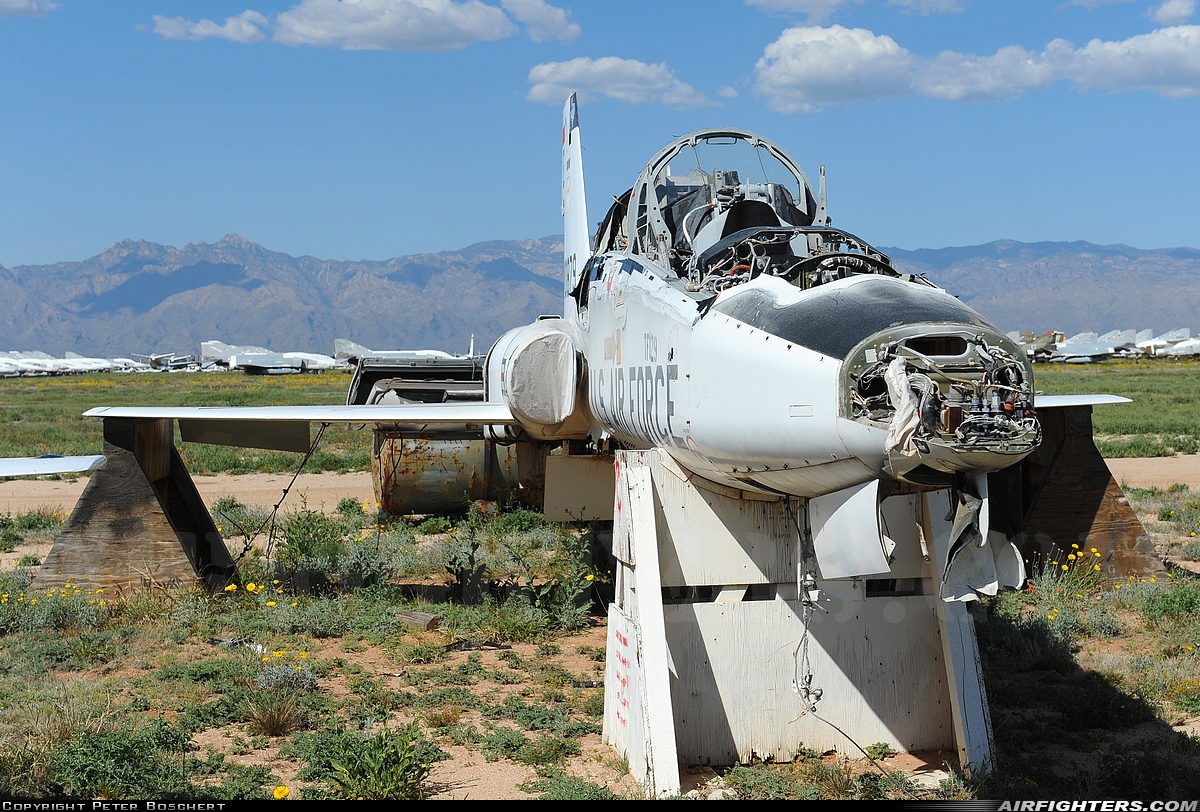 USA - Air Force Northrop T-38A Talon 61-0879 at Tucson - Davis-Monthan AFB (DMA / KDMA), USA