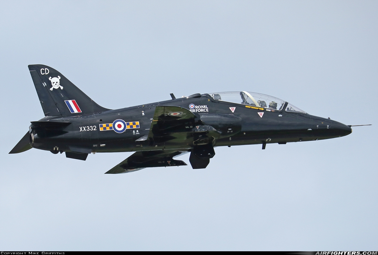 UK - Air Force British Aerospace Hawk T.1A XX332 at Valley (EGOV), UK