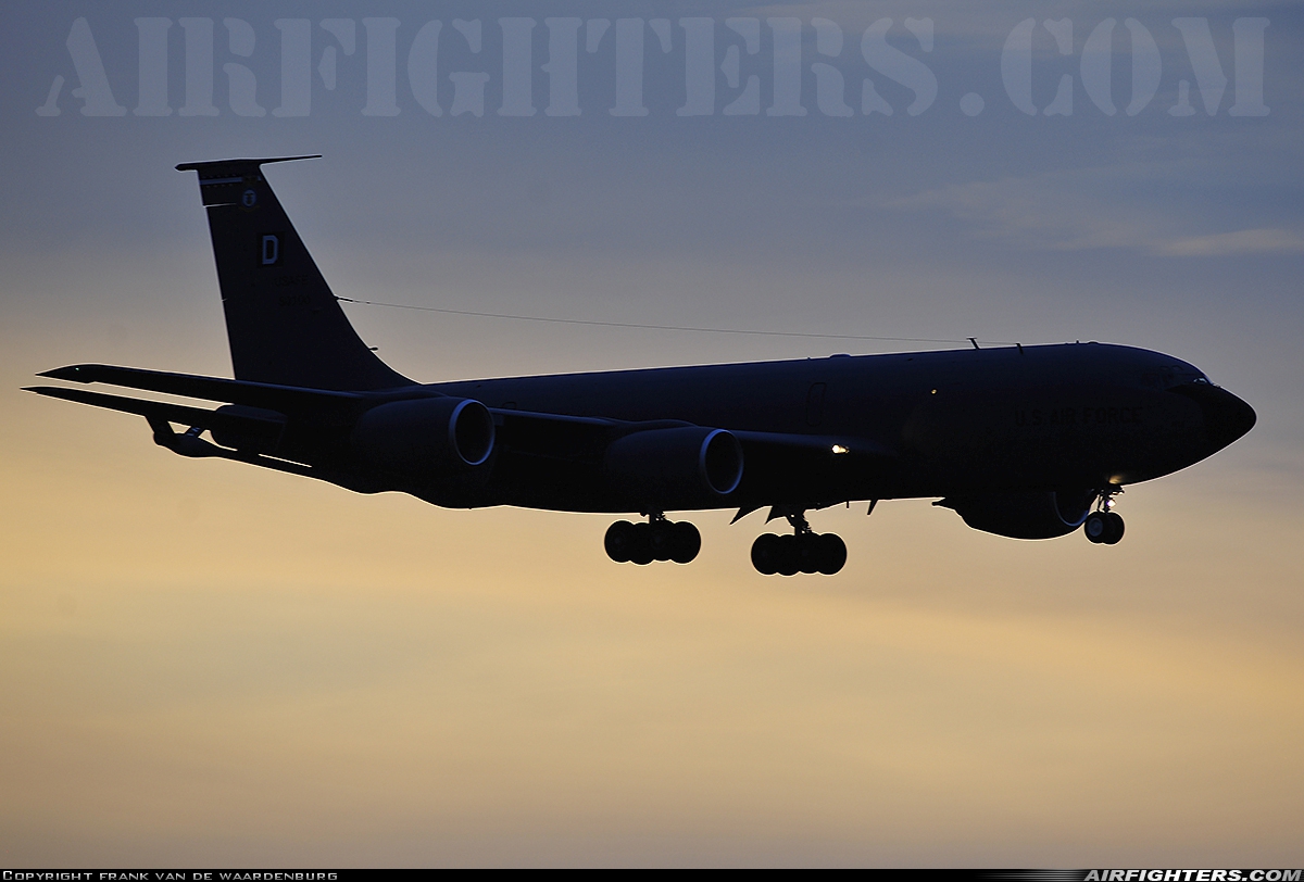 USA - Air Force Boeing KC-135R Stratotanker (717-148) 58-0100 at Mildenhall (MHZ / GXH / EGUN), UK