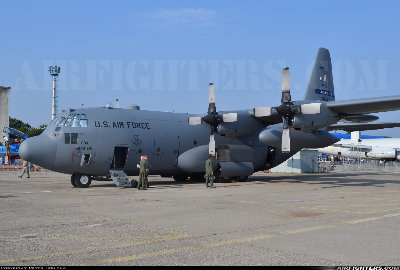USA - Air Force Lockheed C-130H Hercules (L-382) 85-0041 at Bucharest - Aurel Vlaicu (Baneasa) (BBU / LRBS), Romania
