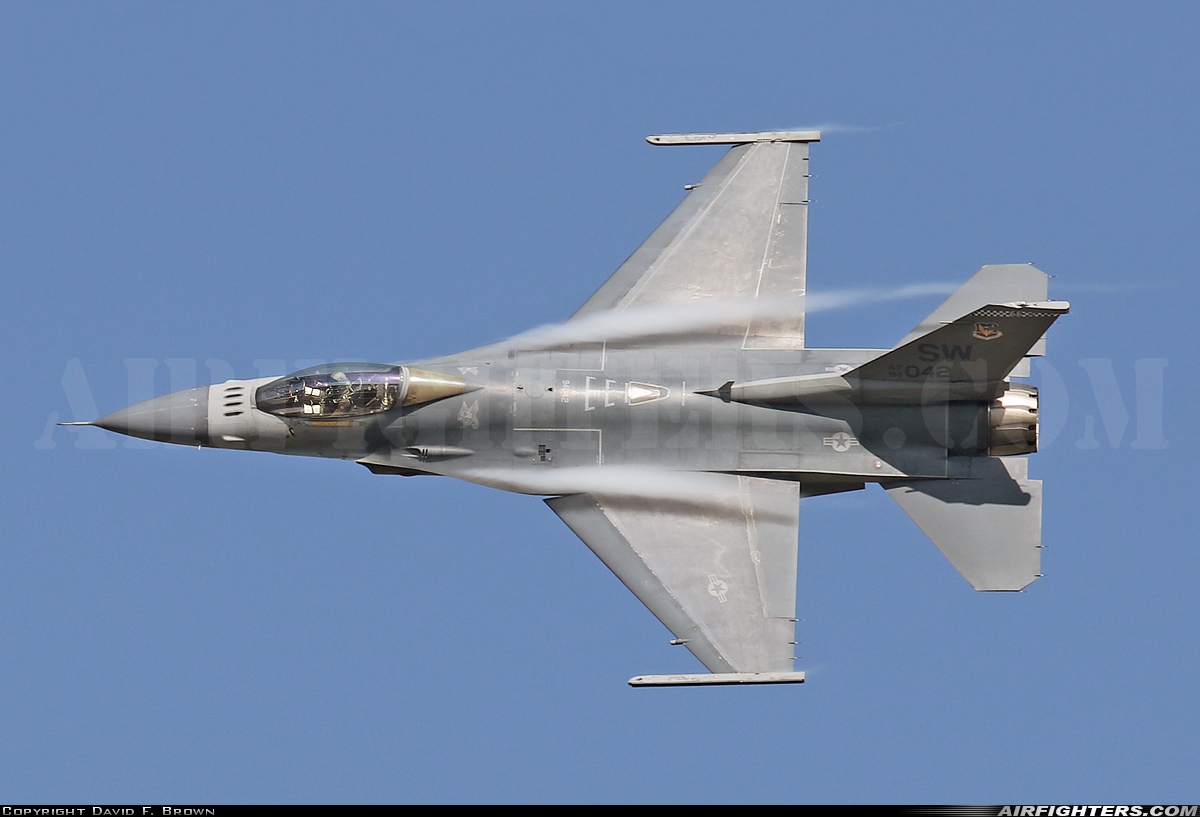 USA - Air Force General Dynamics F-16C Fighting Falcon 94-0042 at Oshkosh - Wittman Regional (OSH / KOSH), USA
