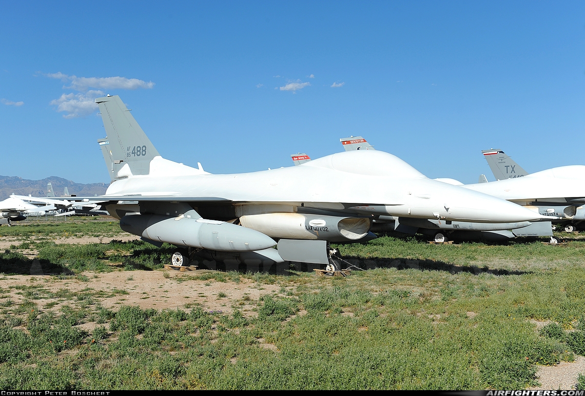 USA - Air Force General Dynamics F-16C Fighting Falcon 85-1488 at Tucson - Davis-Monthan AFB (DMA / KDMA), USA