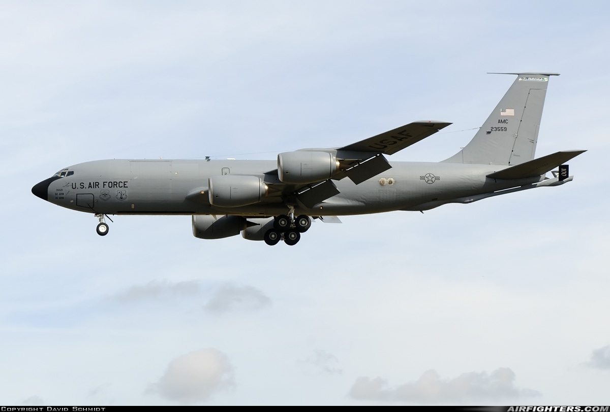 USA - Air Force Boeing KC-135R Stratotanker (717-148) 62-3559 at Mildenhall (MHZ / GXH / EGUN), UK