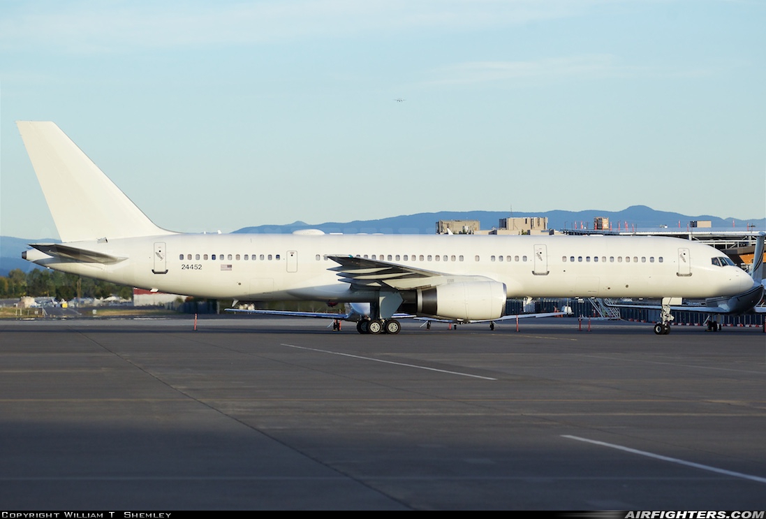 USA - Air Force Boeing C-32B 02-4452 at Portland - Int. (PDX / KPDX), USA