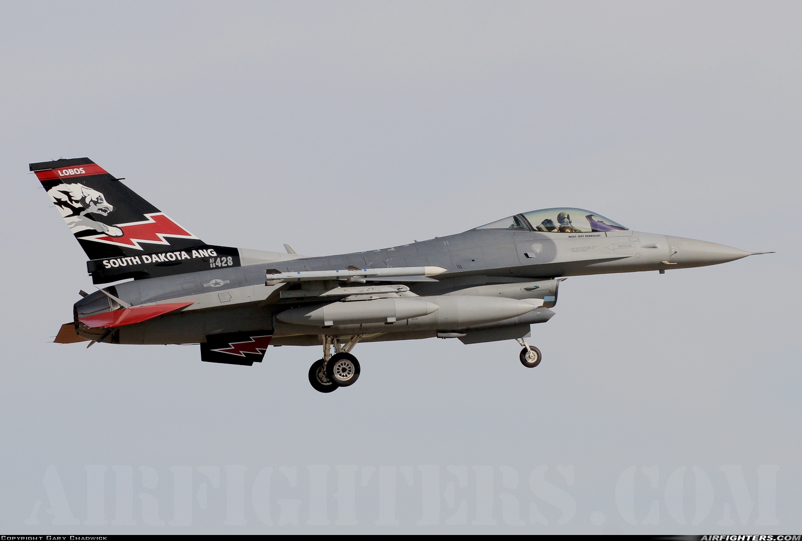 USA - Air Force General Dynamics F-16C Fighting Falcon 88-0428 at Mildenhall (MHZ / GXH / EGUN), UK