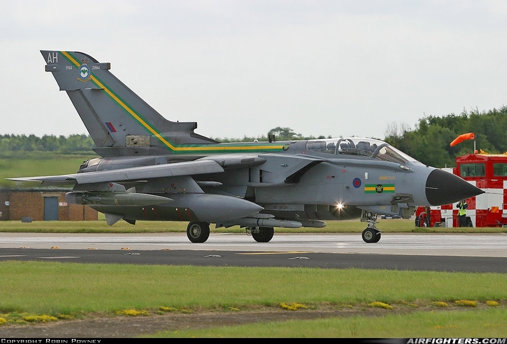 UK - Air Force Panavia Tornado GR4 ZA585 at Waddington (WTN / EGXW), UK