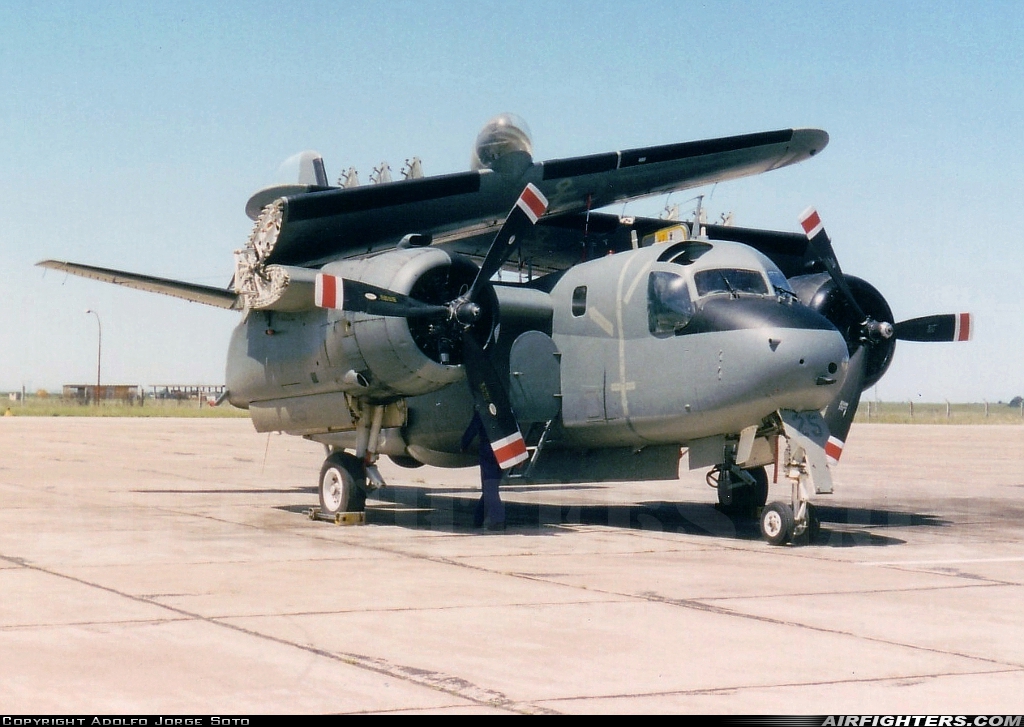 Argentina - Navy Grumman S-2E Tracker (G-121/S2F-3S) 0704 at Bahia Blanca - Comandante Espora (BHI - SAZB), Argentina