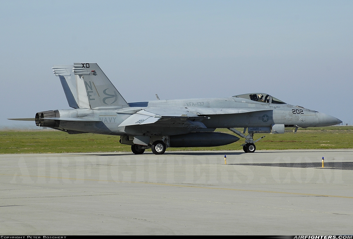 USA - Navy Boeing F/A-18E Super Hornet 165901 at Lemoore - NAS / Reeves Field (NLC), USA