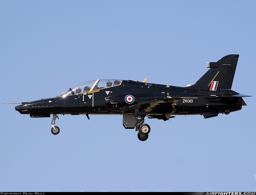 UK - Air Force BAE Systems Hawk T.2 ZK010 at Fairford (FFD / EGVA), UK