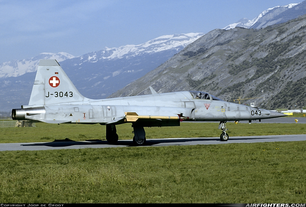 Switzerland - Air Force Northrop F-5E Tiger II J-3043 at Turtman (LSMJ), Switzerland