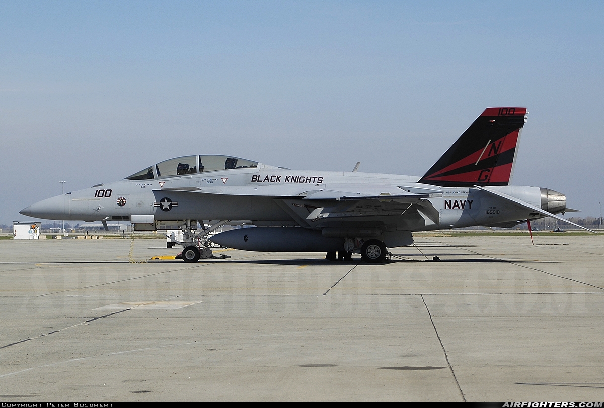 USA - Navy Boeing F/A-18F Super Hornet 165910 at Lemoore - NAS / Reeves Field (NLC), USA