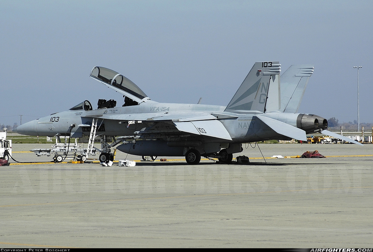 USA - Navy Boeing F/A-18F Super Hornet 165914 at Lemoore - NAS / Reeves Field (NLC), USA