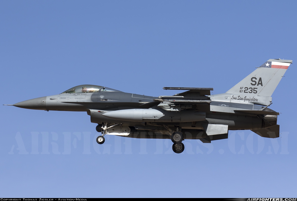 USA - Air Force General Dynamics F-16C Fighting Falcon 87-0235 at Glendale (Phoenix) - Luke AFB (LUF / KLUF), USA