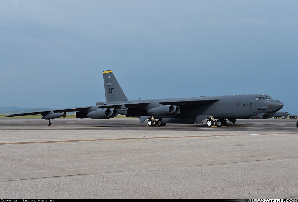 USA - Air Force Boeing B-52H Stratofortress 60-0017 at Rapid City-Ellsworth AFB (RCA/KRCA), USA