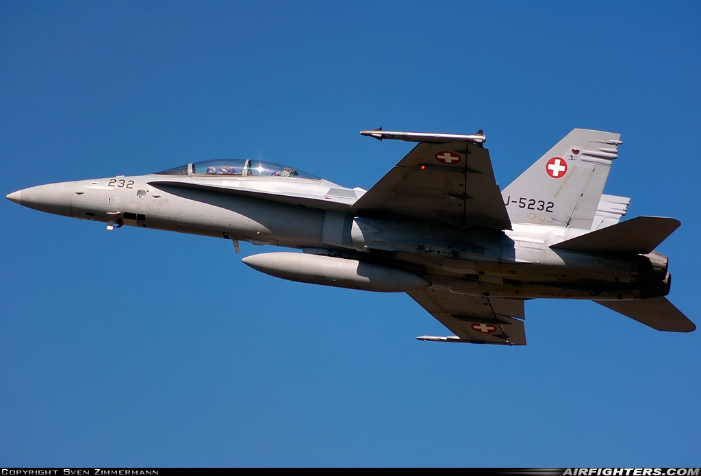 Switzerland - Air Force McDonnell Douglas F/A-18D Hornet J-5232 at Payerne (LSMP), Switzerland