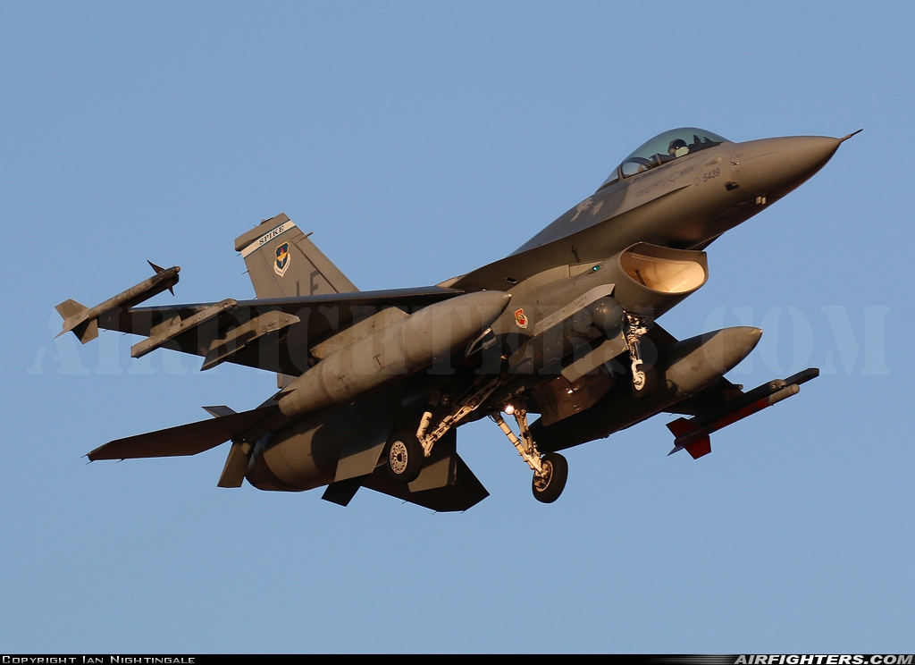 USA - Air Force General Dynamics F-16C Fighting Falcon 85-1439 at Glendale (Phoenix) - Luke AFB (LUF / KLUF), USA