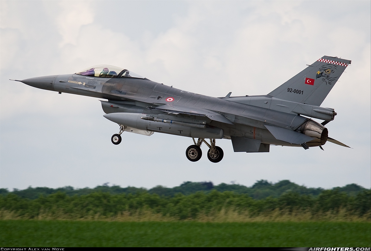 Türkiye - Air Force General Dynamics F-16C Fighting Falcon 92-0001 at Florennes (EBFS), Belgium