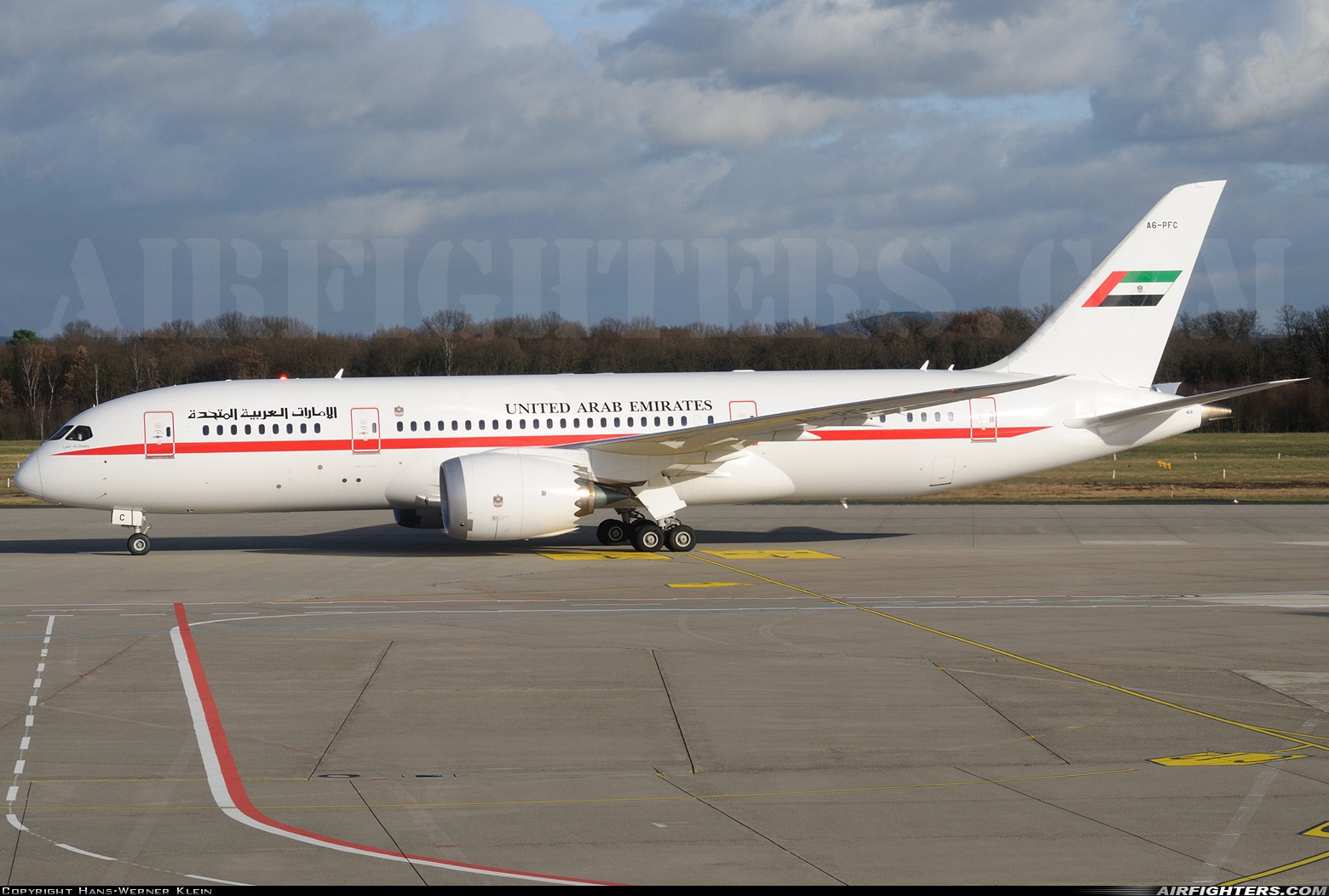 United Arab Emirates - Government Boeing 787-8 Dreamliner A6-PFC at Cologne / Bonn (- Konrad Adenauer / Wahn) (CGN / EDDK), Germany