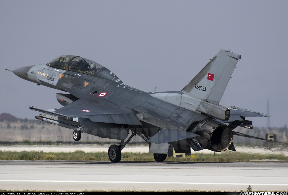 Türkiye - Air Force General Dynamics F-16D Fighting Falcon 92-0023 at Konya (KYA / LTAN), Türkiye