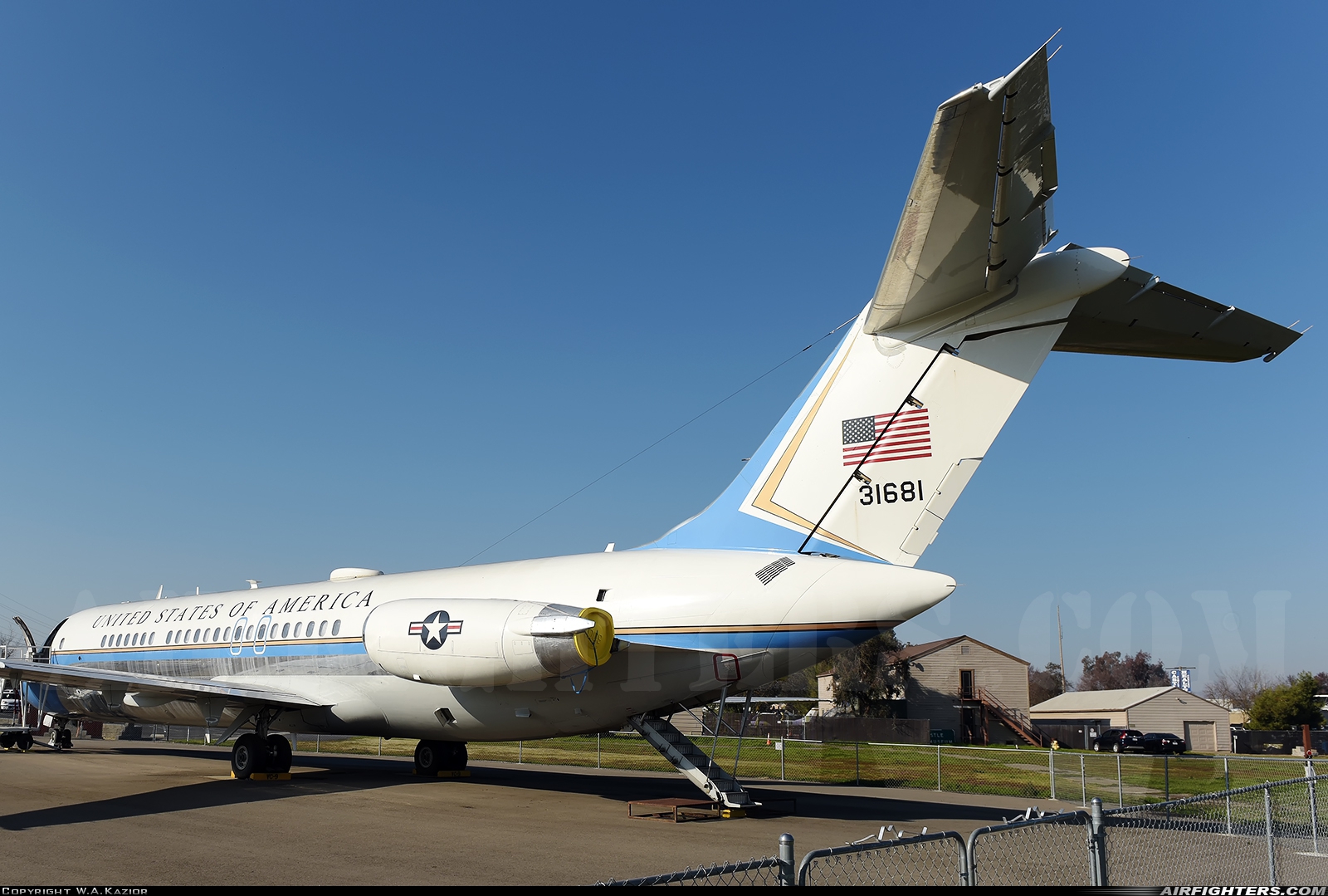 USA - Air Force McDonnell Douglas VC-9C (DC-9-32) 73-1681 at Atwater (Merced) - Castle (AFB) (MER / KMER), USA