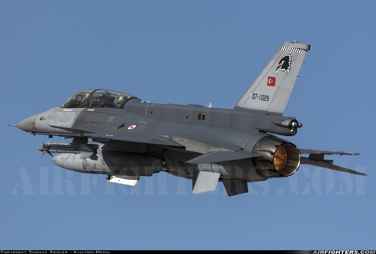 Türkiye - Air Force General Dynamics F-16D Fighting Falcon 07-1029 at Konya (KYA / LTAN), Türkiye