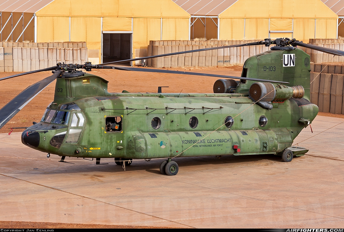 Netherlands - Air Force Boeing Vertol CH-47D Chinook D-103 at Gao - Korogoussou (GAQ / GAGO), Mali