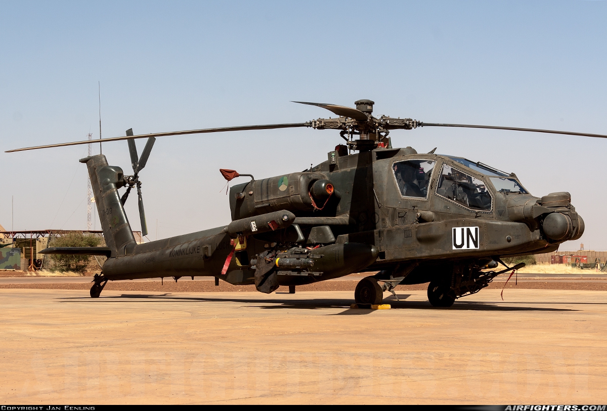Netherlands - Air Force Boeing AH-64DN Apache Longbow Q-09 at Gao - Korogoussou (GAQ / GAGO), Mali