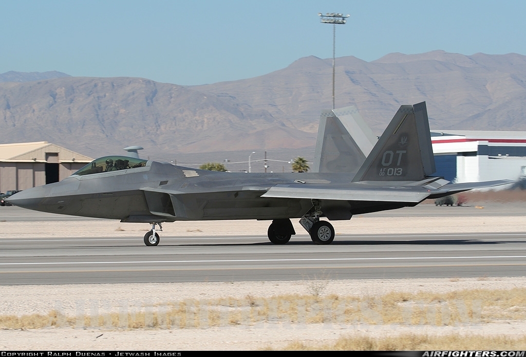 USA - Air Force Lockheed Martin F-22A Raptor 00-4013 at Las Vegas - Nellis AFB (LSV / KLSV), USA