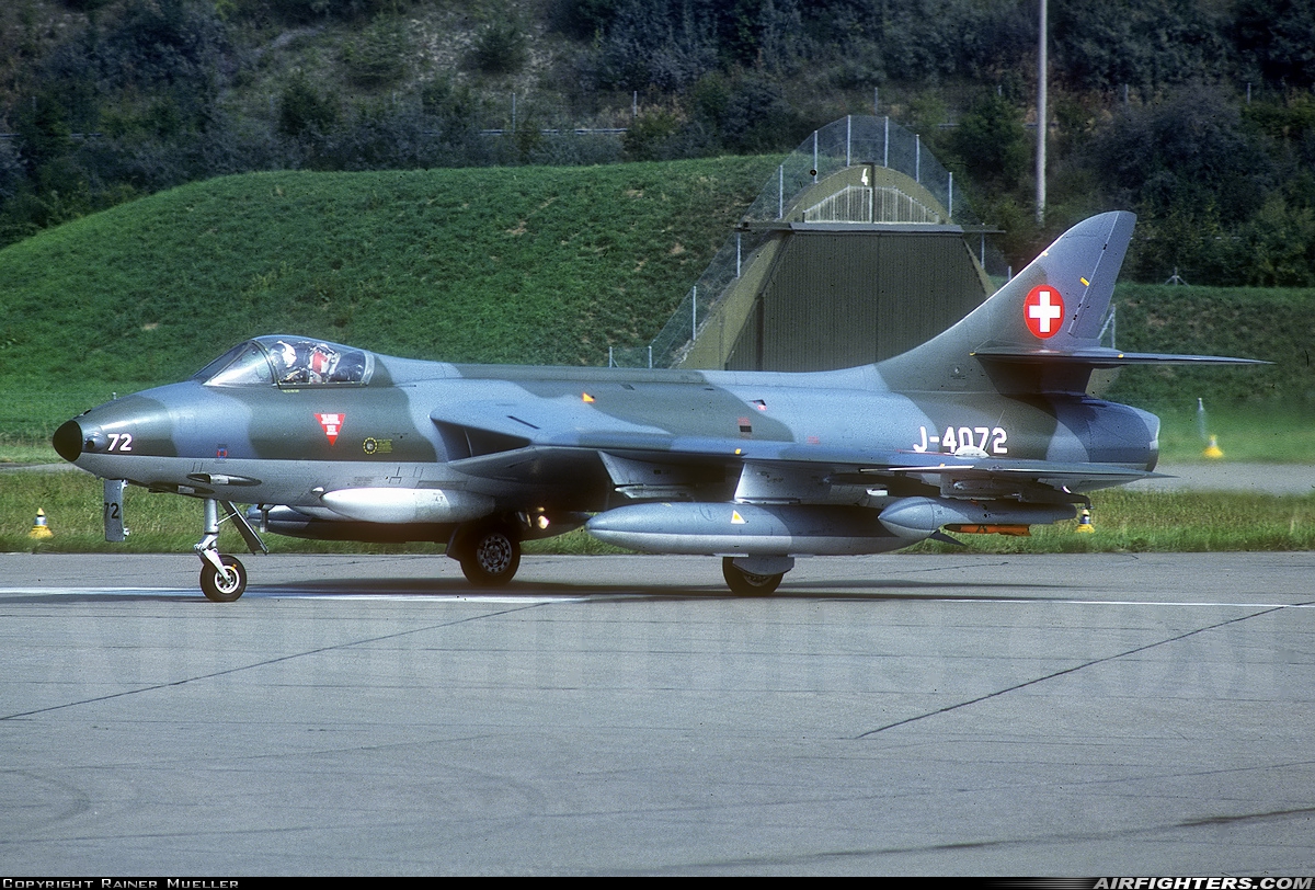 Switzerland - Air Force Hawker Hunter F58 J-4072 at Dubendorf (LSMD), Switzerland
