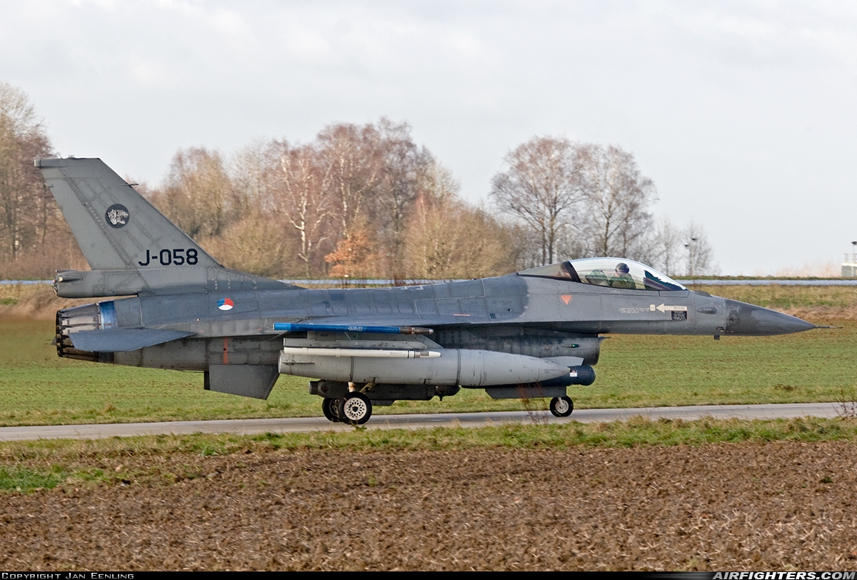 Netherlands - Air Force General Dynamics F-16AM Fighting Falcon J-058 at Florennes (EBFS), Belgium