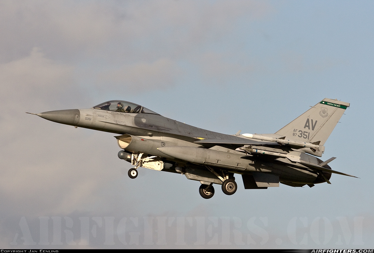 USA - Air Force General Dynamics F-16C Fighting Falcon 87-0351 at Florennes (EBFS), Belgium