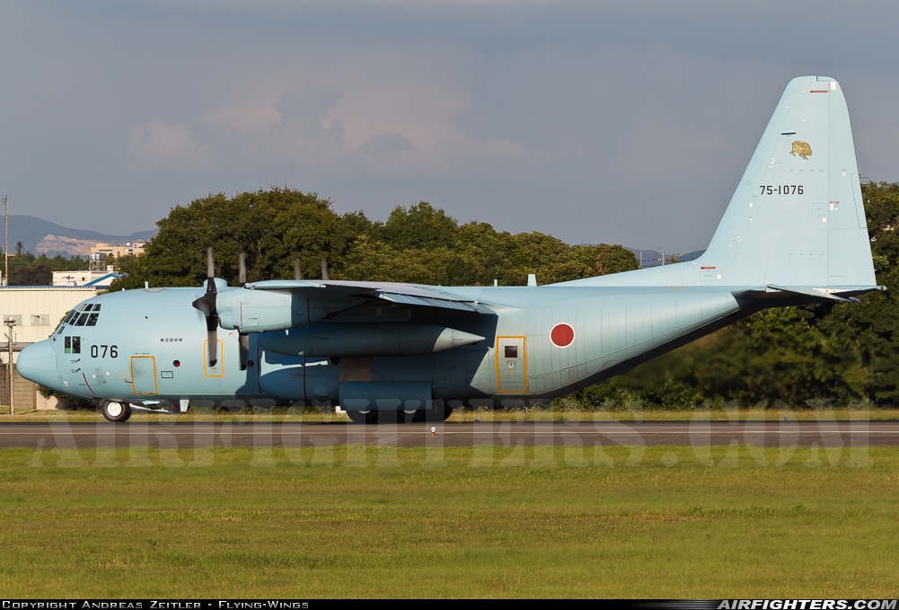 Japan - Air Force Lockheed C-130H Hercules (L-382) 75-1076 at Nagoya - Komaki (NKM / RJNA), Japan