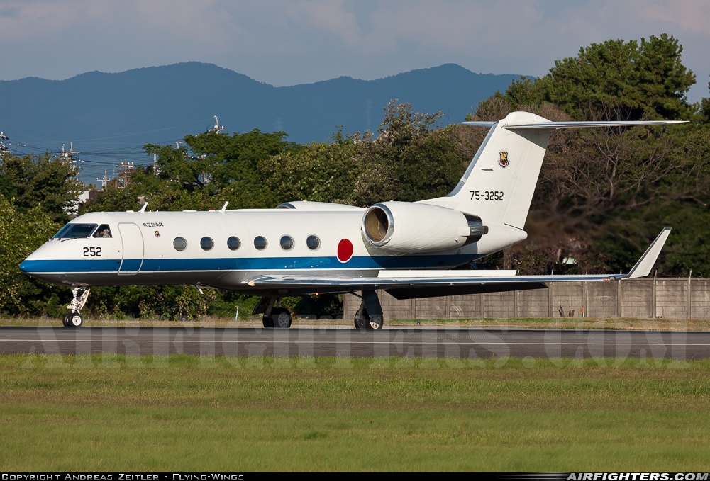 Japan - Air Force Gulfstream Aerospace U-4 Gulfstream IV MPA 75-3252 at Nagoya - Komaki (NKM / RJNA), Japan