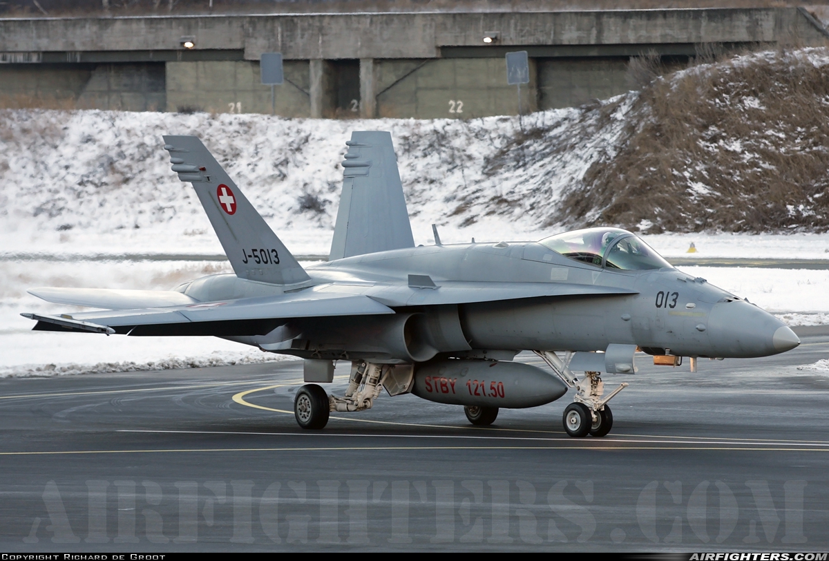 Switzerland - Air Force McDonnell Douglas F/A-18C Hornet J-5013 at Sion (- Sitten) (SIR / LSGS / LSMS), Switzerland