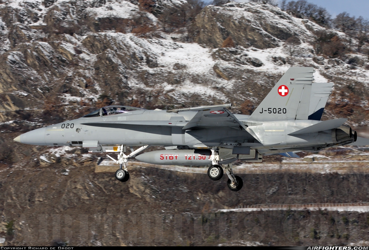 Switzerland - Air Force McDonnell Douglas F/A-18C Hornet J-5020 at Sion (- Sitten) (SIR / LSGS / LSMS), Switzerland