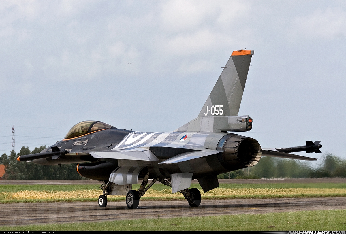Netherlands - Air Force General Dynamics F-16AM Fighting Falcon J-055 at Koksijde (EBFN), Belgium