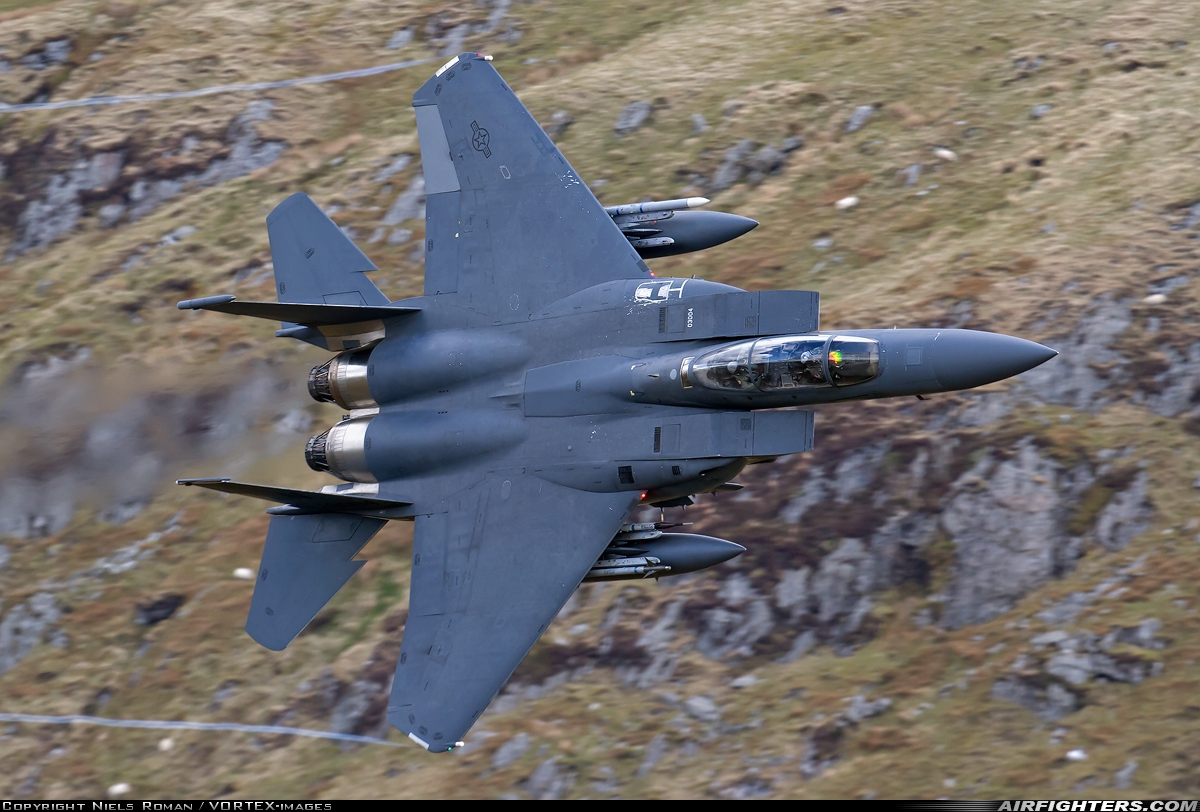 USA - Air Force McDonnell Douglas F-15E Strike Eagle 00-3004 at Off-Airport - Machynlleth Loop Area, UK