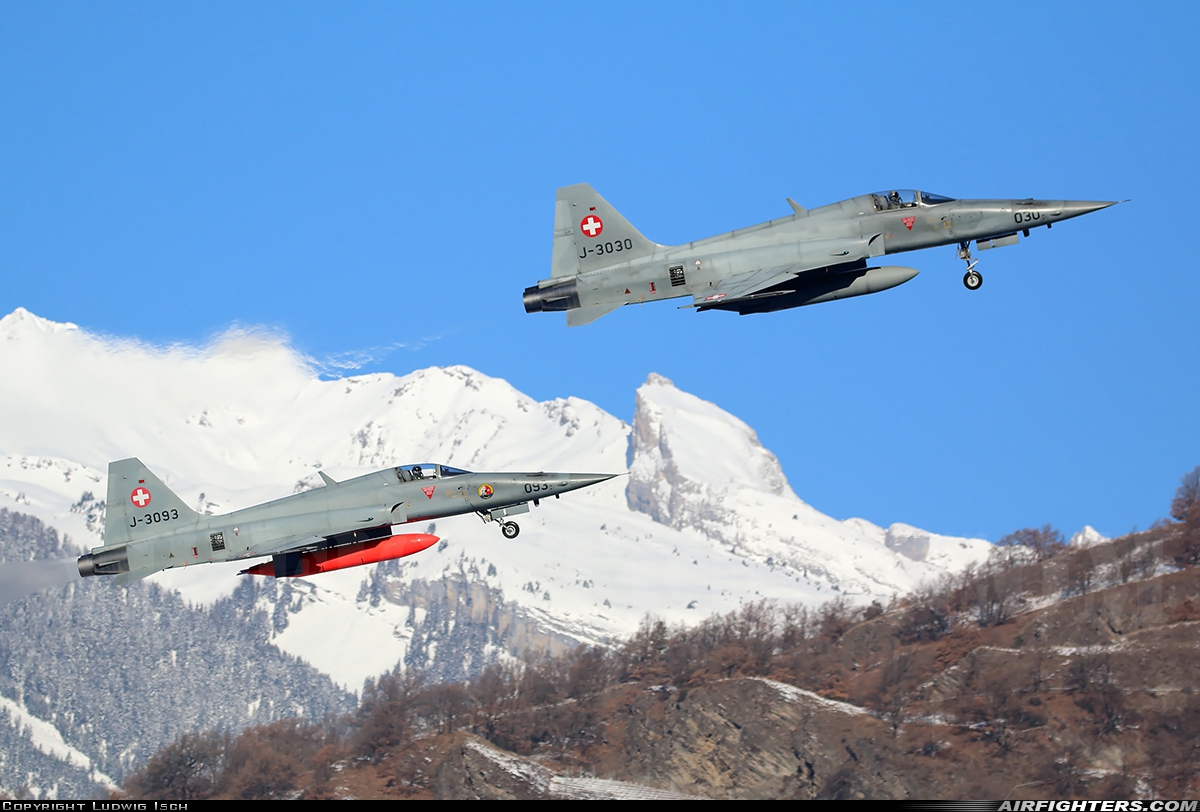 Switzerland - Air Force Northrop F-5E Tiger II J-3030 at Sion (- Sitten) (SIR / LSGS / LSMS), Switzerland